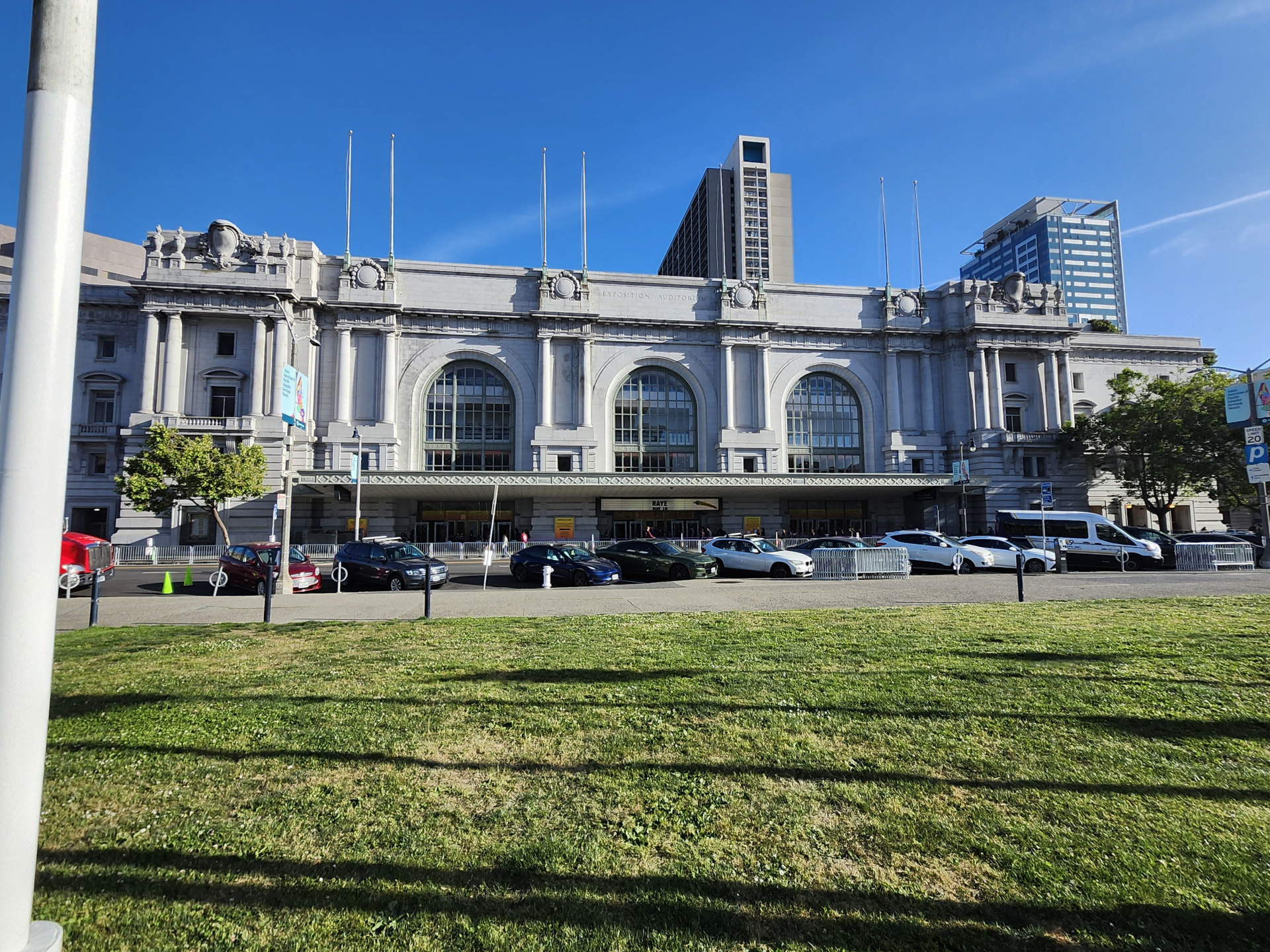 Bill Graham Civic Auditorium
