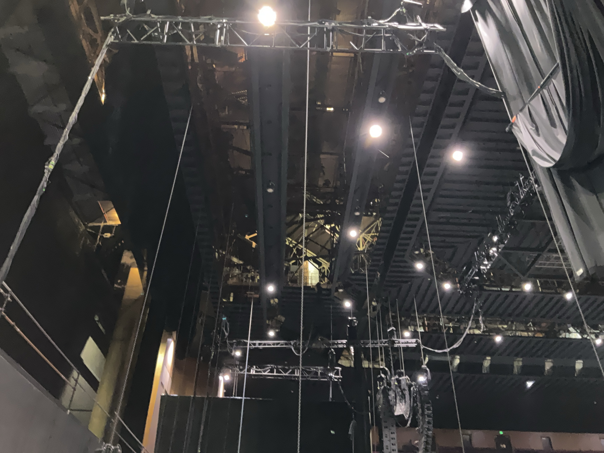 Bill Graham Civic Auditorium — photo 15