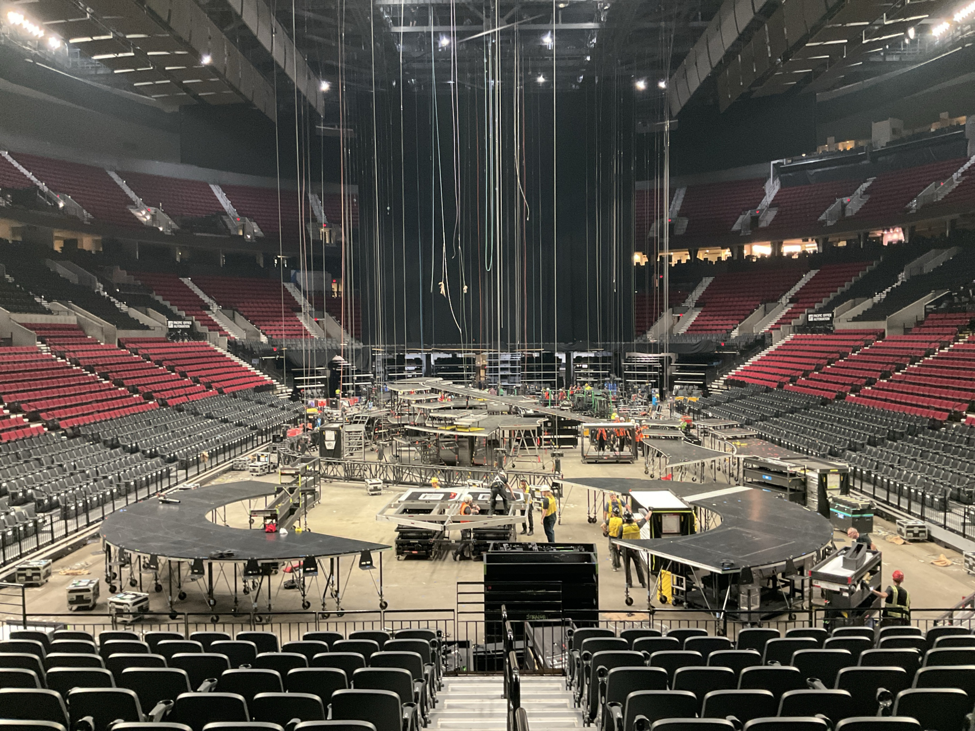 Moda Center — photo 17