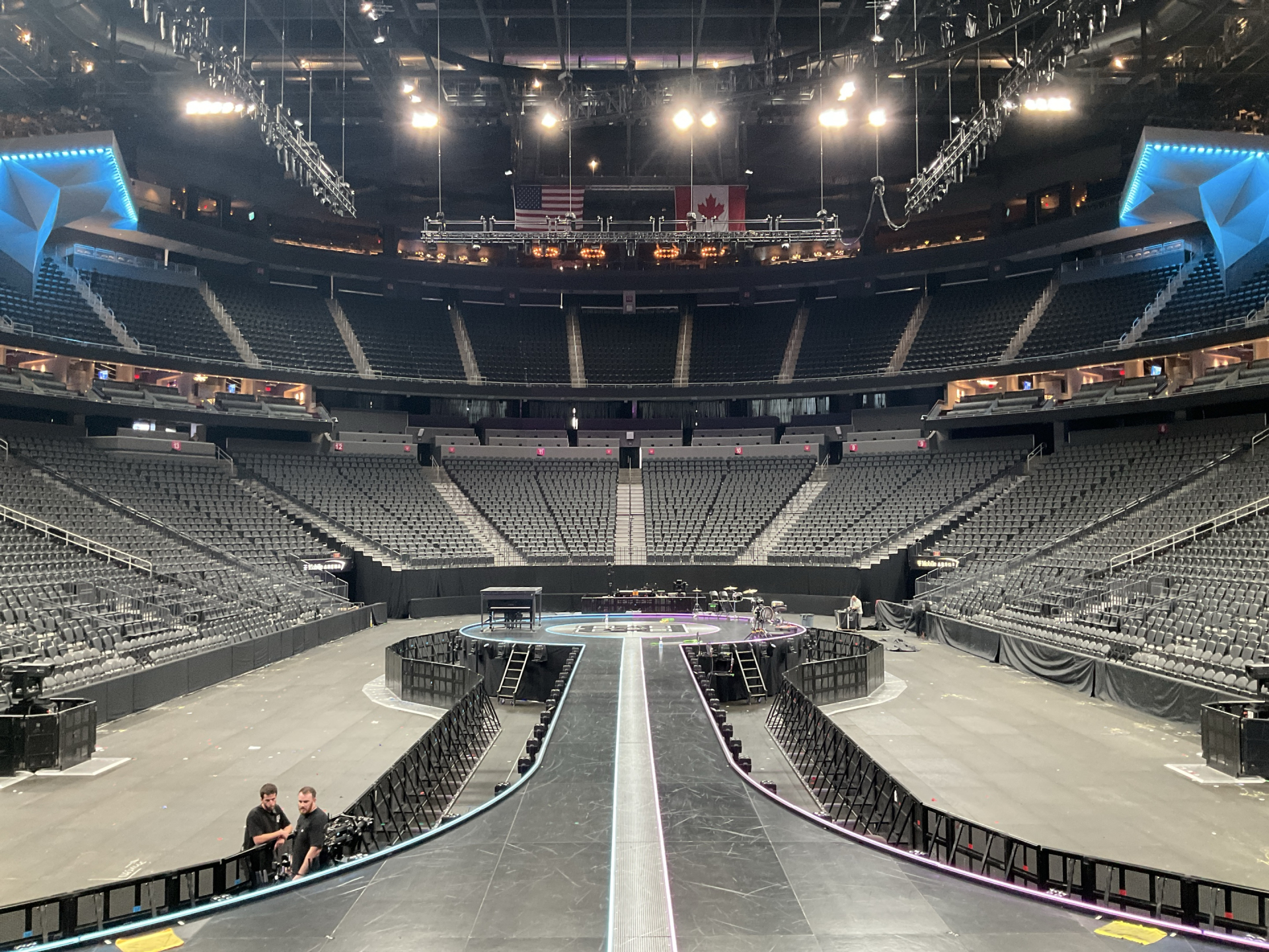 T- Mobile Arena — photo 24
