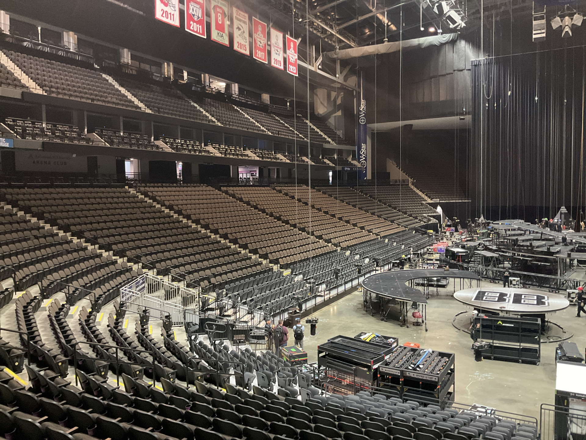 Vystar Veterans Mem. Arena — photo 18