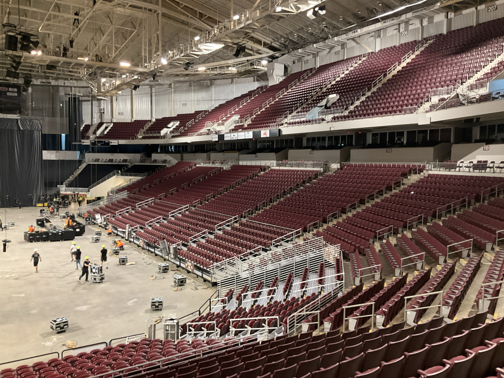 Simmons Bank Arena — photo 3