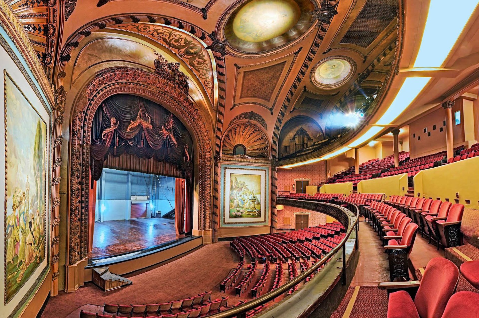 Palace Theatre - Los Angeles — photo 2