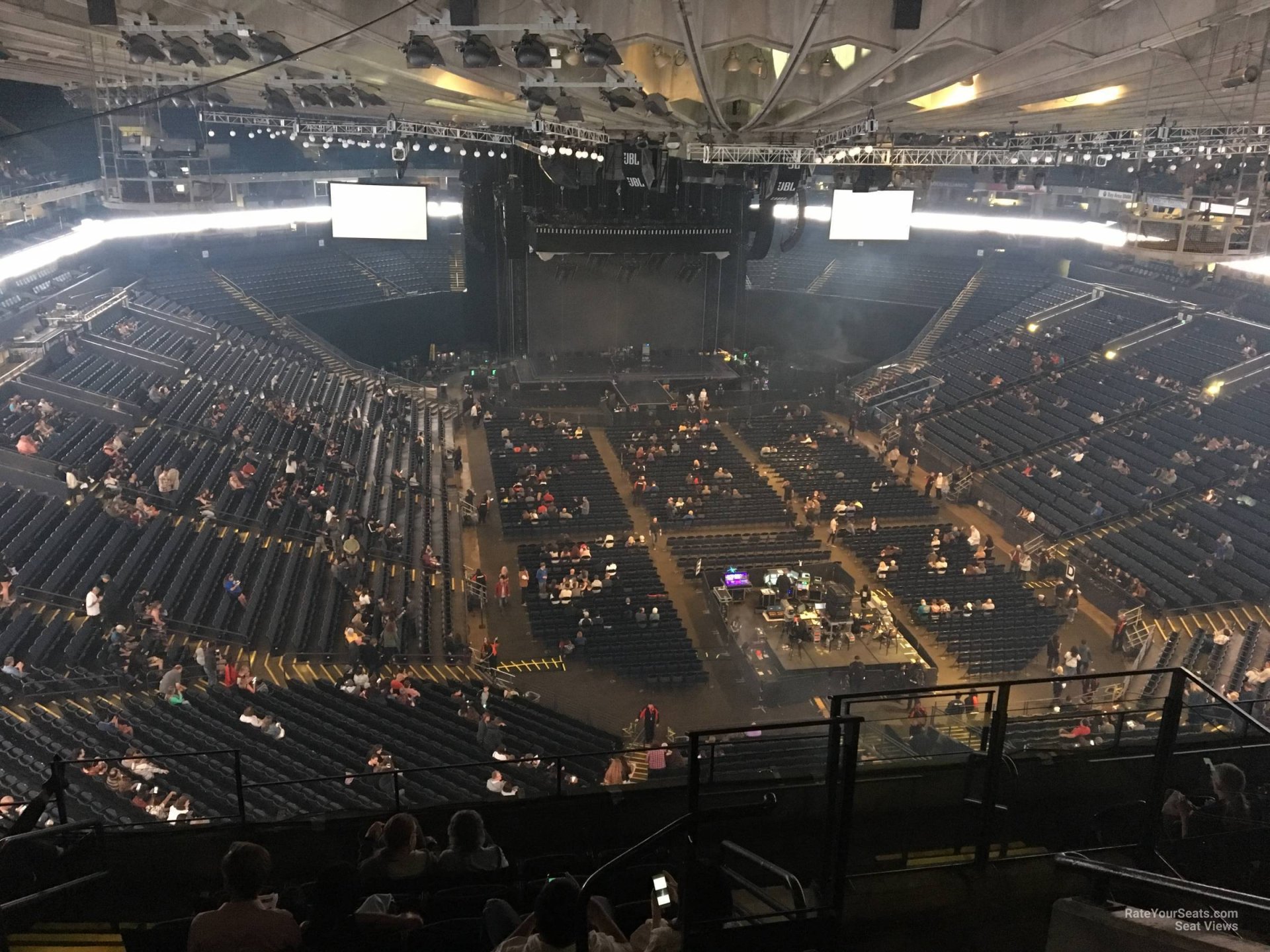 Oakland Arena — photo 2