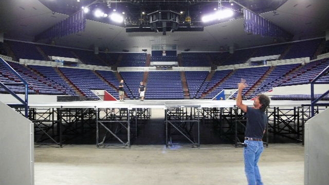 Lakefront Arena — photo 4